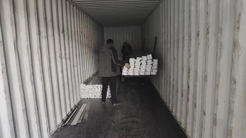 Optimizamos el embalaje de perfiles de aluminio: donde la calidad se encuentra con la protecci&oacute;n.